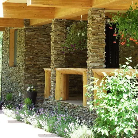 Casa Din Vale Guest house Sacuieu
